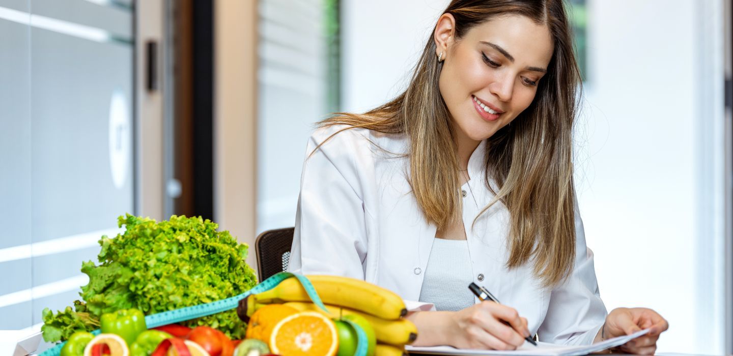 Nutritionist & Dietitian in Dubai for Stress Eating