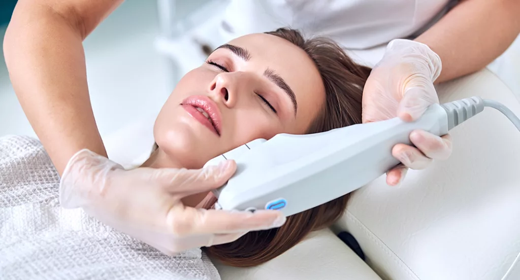 How Skin Tightening in Dubai reduces sagging?